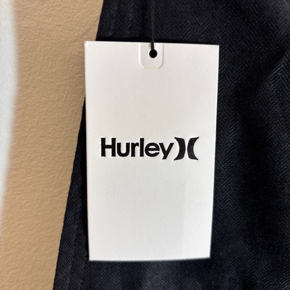 HURLEY Sz M Short Overalls 50% Cotton 50% Linen Blend Adjustable Straps NEW - Picture 2 of 14